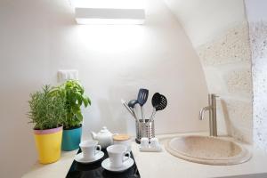 Blu Cielo Terra - nel CUORE della CITTA BIANCA