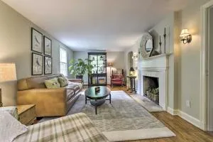 Historic Essex Home with Large Yard Near Downtown! - Moodus