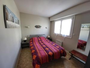Appart T3 avec parking, proche plage et commerces - FR-1-92-625