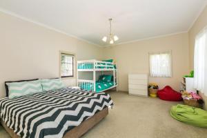 Grand Vue - BYO Linen