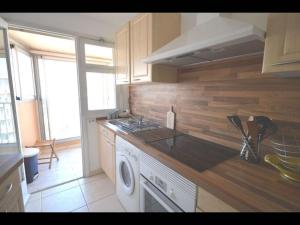 Cannes center - very practical -comfort