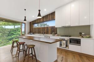 Clovelly - BYO Linen