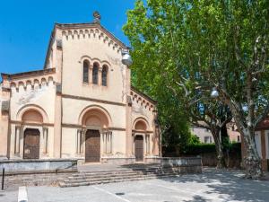 Maisons de vacances Serene holiday home in Pignans with private pool : photos des chambres