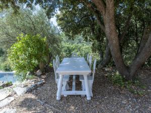 Maisons de vacances Serene holiday home in Pignans with private pool : photos des chambres