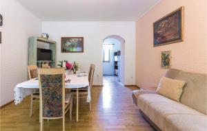 Cozy Home In Grizane With Kitchen 