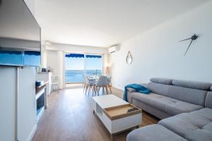 RARE! 2-Br Seafront Apartment