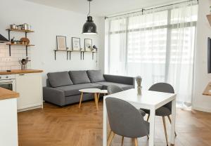 The Residential 1-BD Apartment with an Outdoor Thermal Pool by Flat Mаnager