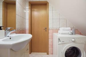 Hedera Estate, Hedera A20