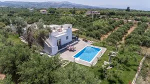 Villa Guinevere-with Private Pool - Astérion