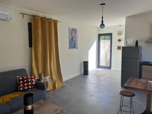 Appartements Studio dans les Alpilles : photos des chambres