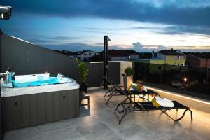 Apartment 88 - Rooftop jacuzzi & terrace