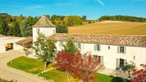 Maisons de vacances Maison de 3 chambres avec piscine partagee jacuzzi et terrasse amenagee a Eymet : photos des chambres