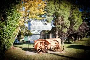 Strayleaves Caravan Park - Shepparton