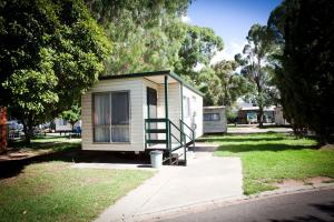 Strayleaves Caravan Park