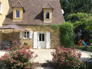 Beautiful 4 bedroom country cottage sleeps 7 - Escloux