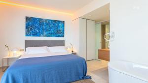 Higueron Rental Beach Club Suites