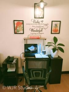 Centropolis Queen Bed Suite- Modern Posh Style