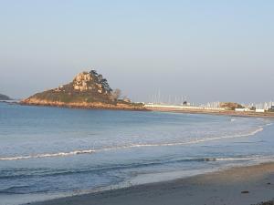 Maisons de vacances Maison neuve au calme : photos des chambres