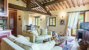 Casal Parro 6, Emma Villas