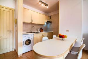 Lovely 1-bedroom apartment whit pool