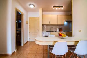 Lovely 1-bedroom apartment whit pool