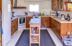 Beautiful Home In Varberg With Wifi