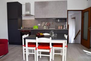 Hidden Terrace With Lake View