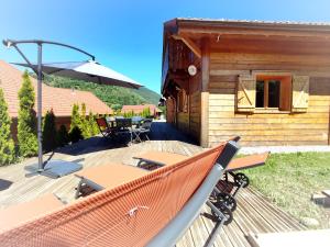 Chalets ⁂⁂ LE NID DE PIERRE & JULIE [CLEDICIHOME] 2 pas du centre ville / SPA & TERASSE AMENAGEE ⁂⁂ : photos des chambres