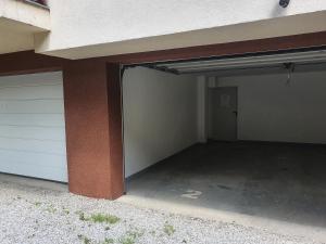 Apartamenty Sun&Fun Rezydencja Pod Dębami Nad Łomnicą 1B i 2B- blisko centrum, dworca PKP, sklepów w otoczeniu zieleni