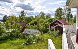 3 Bedroom Beautiful Home In Tenhult