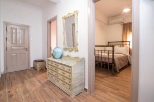 Vintage project house