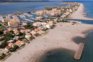 Appartements Superbe appartement avec vue sur la mer et port : photos des chambres