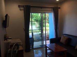 Mew House suanmali lamai