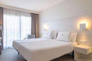 Twin Room with Balcony room in Helios Mallorca Hotel & Apartments