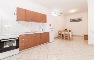 Amazing Apartment In Biograd With 1 Bedrooms And Wifi