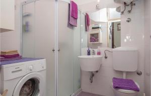 Awesome Home In Vodice With Kitchen