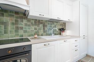 Trullo Bella Vista with patio & parking