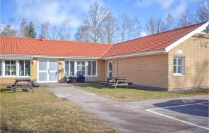 Amazing Apartment In Påskallavik