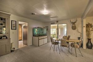 Walkable Ten Sleep House w Patio & Sunroom!