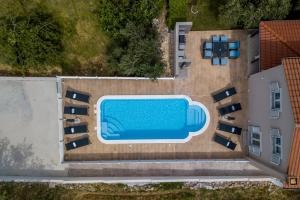 Villa Arbareto with heated swimming pool