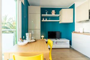 Trendy, very well located apartment