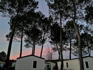 Campings Le balaou : photos des chambres