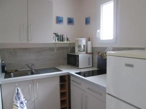 Appartements A 350m de la plage : Studio