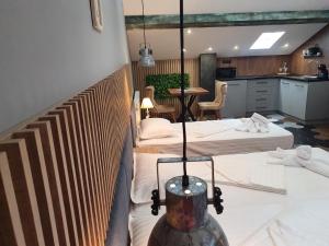 Kamelia guest rooms