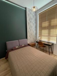 Impressionists Apartment