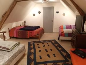 B&B / Chambres d'hotes Chambres chez l habitant proches circuit Magny Cours : photos des chambres