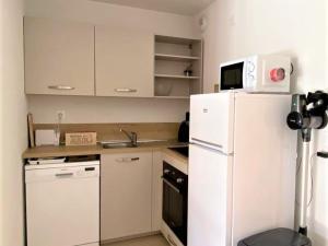 Appartements Studio La Joue du Loup, 1 piece, 4 personnes - FR-1-504-597 : photos des chambres