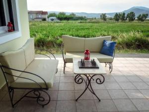 Villa Rania: Ευάερη βίλα με θέα τη θάλασσα