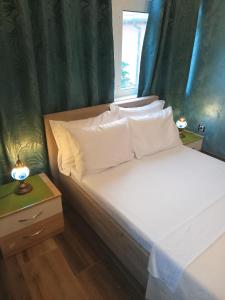 Apartments with sea view in Prcanj