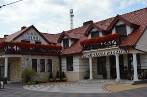 3 hvězdičkový hotel Zajazd Złota Podkowa Wrocki Polsko